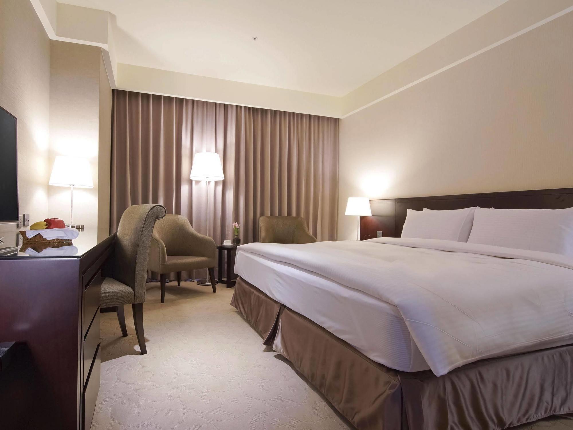 Lailai Hotel Тайчжун Екстер'єр фото