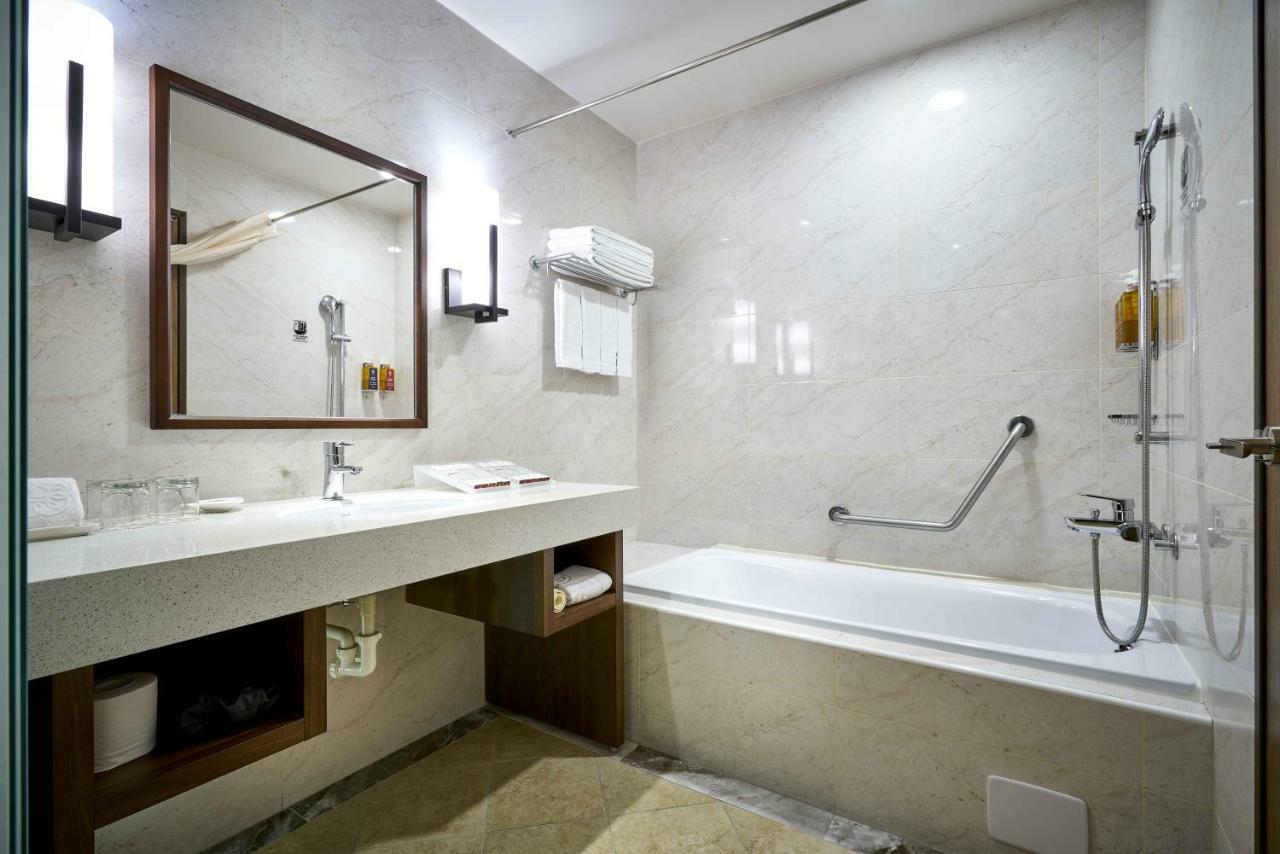 Lailai Hotel Тайчжун Екстер'єр фото